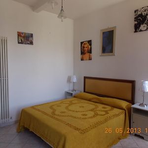 Studio met een King Size Bed